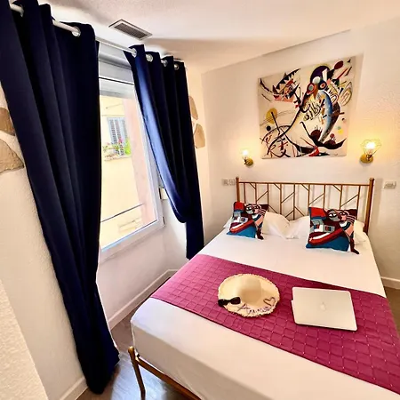 Appia Hotel 2*
